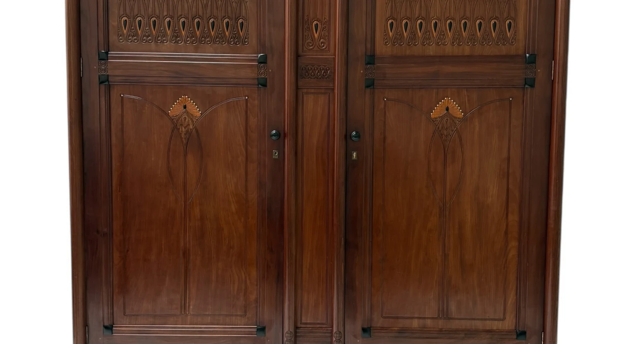 Arts & Crafts Armoire or Wardrobe by Jac. van den Bosch for 't Binnenhuis, 1910